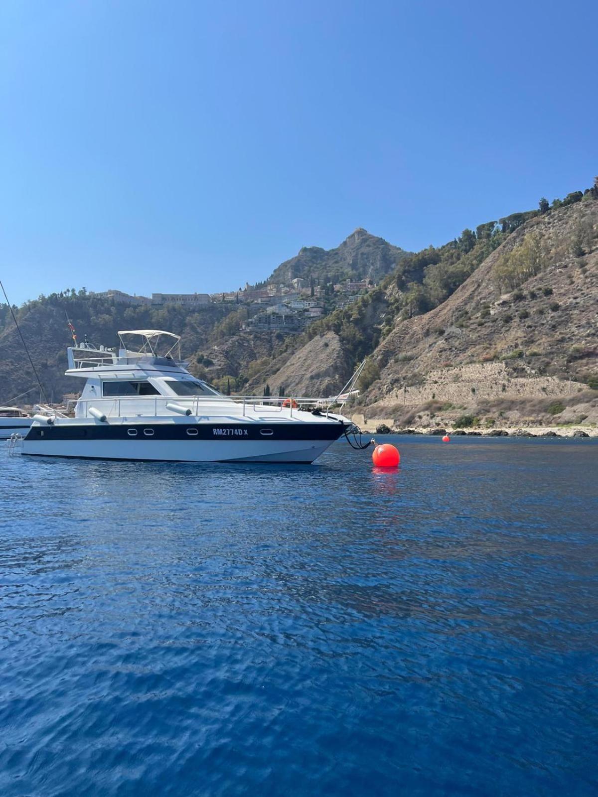 She'S Mine Yacht Hotel CTA Exterior foto
